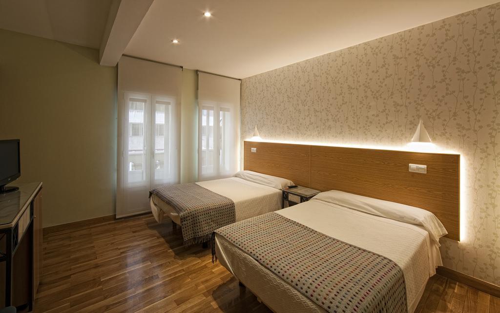 Burgo Hostal Bezana חדר תמונה